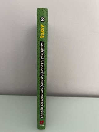 El Capitán Calzoncillos y el ataque de los retr...