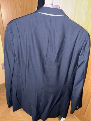 Traje de hombre azul marino