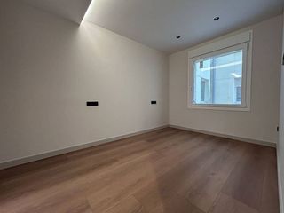 Piso en venta en Plaza España - Villa Pilar - Reyes Católicos - Vadillos en Burgos