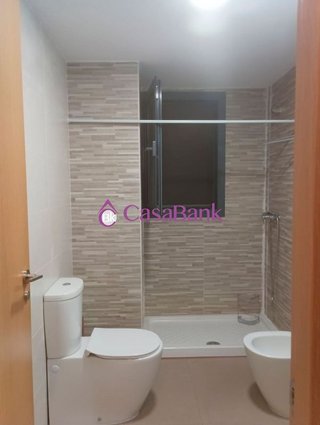 Piso en venta en Poniente-Norte - Miralbaida - Parque Azahara en Córdoba