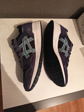 Zapatillas Asics Talla 43.5 Azul/Morado OFERTA HOY