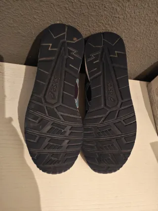 Zapatillas Asics Talla 43.5 Azul/Morado OFERTA HOY