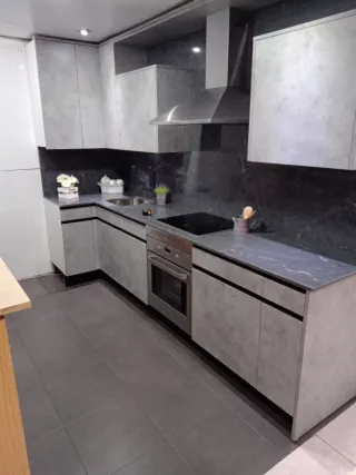 Cocina moderna mármol y metal