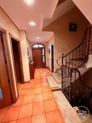 Casa adosada en venta en Reyes Católicos - Paseo San Antonio en Cuenca
