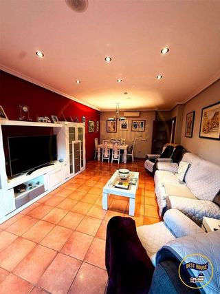 Casa adosada en venta en Reyes Católicos - Paseo San Antonio en Cuenca