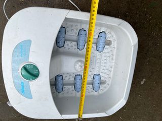 Masajeador de pies Ufesa con hidromasaje