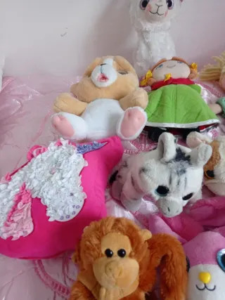 Lotto n. 2 di peluche miste