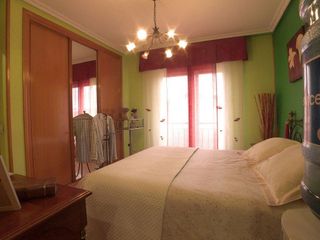 Casa adosada en venta en Polígono - Carrefour en Ávila