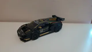 Set Lego 76899 Lamborghini 1/2
