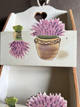 Organizer da parete con fiori