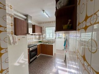 Piso en venta en Can Serra en Hospitalet de Llobregat, L´