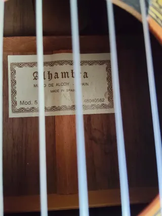 Guitarra española Alhambra 5p