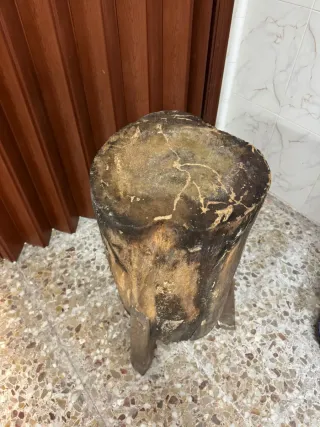 Pilón de madera rústico