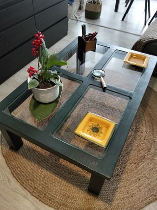 Armario, mesa, mesilla y sinfonier