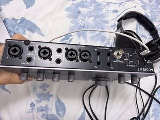 Audient iD44 Interfaz de Audio Profesional