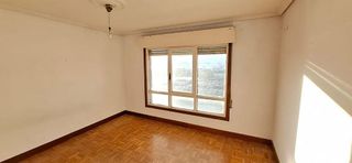 Piso en venta en Numancia - San Fernando en Santander