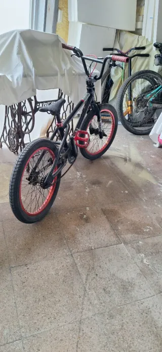 Bicicleta BMX