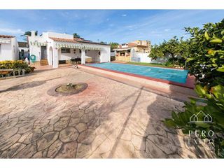 Chalet en venta en Mont-Roig en Mont-Roig del Camp