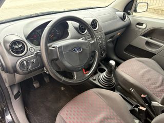 Ford Fiesta 2002
