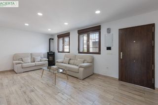 Casa pareada en venta en Zubia (La)