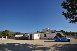 Chalet en venta en Pinós