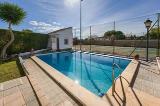 Chalet en venta en Espartinas