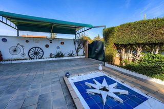 Chalet en venta en Espartinas