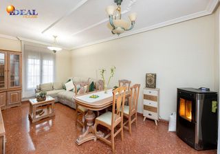 Casa adosada en venta en Otura