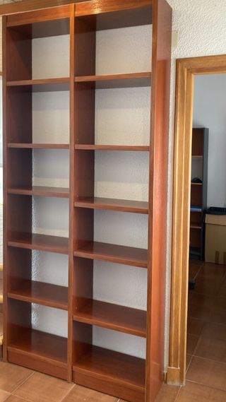 Estantería color cerezo. Ultimos días.