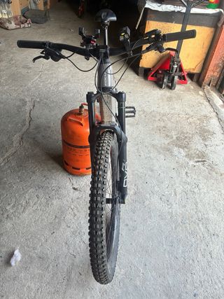 Bicicleta electrica Focus Jam2 talla M