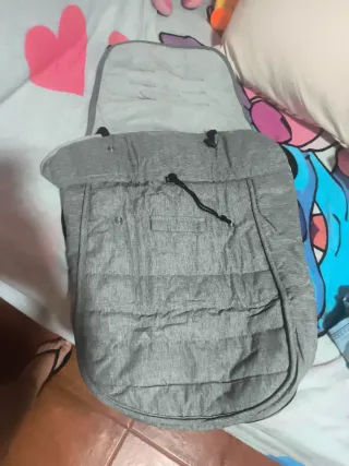 Saco para silla de bebé gris