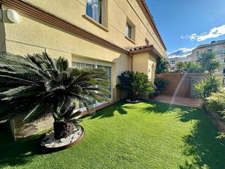 Casa adosada en venta en Puigventós en Lloret de Mar