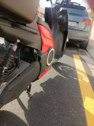 Silence S02 Moto Eléctrica Roja y Blanca