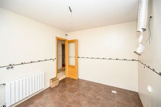 Casa adosada en venta en Quintanar de la Orden