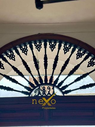 Chalet en venta en Carmona