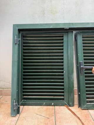 Ventanas aluminio con persianas mallorquinas