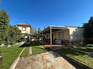 Chalet en venta en Montequinto en Dos Hermanas