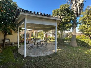 Chalet en venta en Montequinto en Dos Hermanas