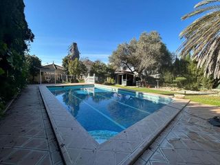 Chalet en venta en Montequinto en Dos Hermanas