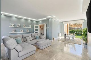 Casa adosada en venta en Otura