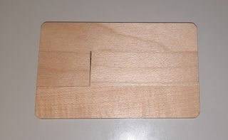 Pendrive Oliver Peoples 2GB Legno