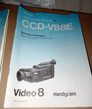 Video Camera VINTAGE Recorder 8 Sony CCD-V88E