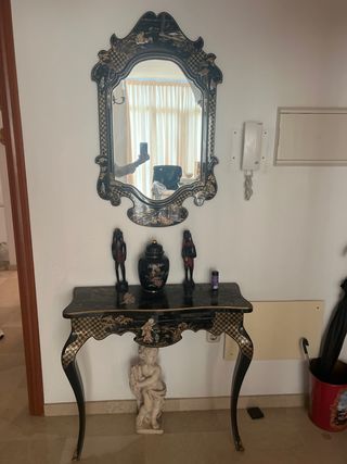 Recibidor con espejo estilo oriental