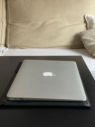 MacBook Air 13 (2014) 8GB / 128GB