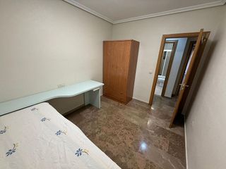 Piso en venta en Santa Cruz - Industria - Polígono Campollano en Albacete