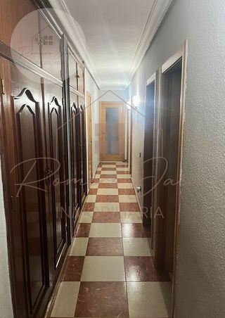 Piso en venta en Linares