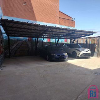 Edificio en venta en Trobajo del Camino en San Andrés del Rabanedo