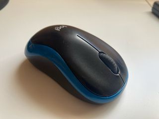 Ratón Logitech M185 Negro y Azul
