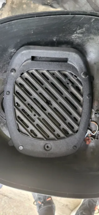 Cajón Piaggio Typhoon / Aprilia Negro