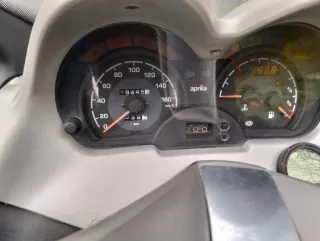 Aprilia Atlantic 125 Maxi Scooter Azul